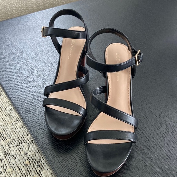 BCBGeneration Shoes - Black Platform sandals with 4 1/2 inch heel